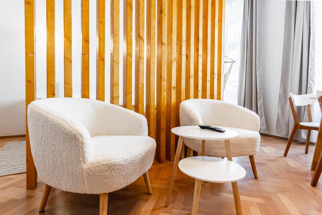 Classy And Elegant Apartments In A Calm Area فيينا المظهر الخارجي الصورة