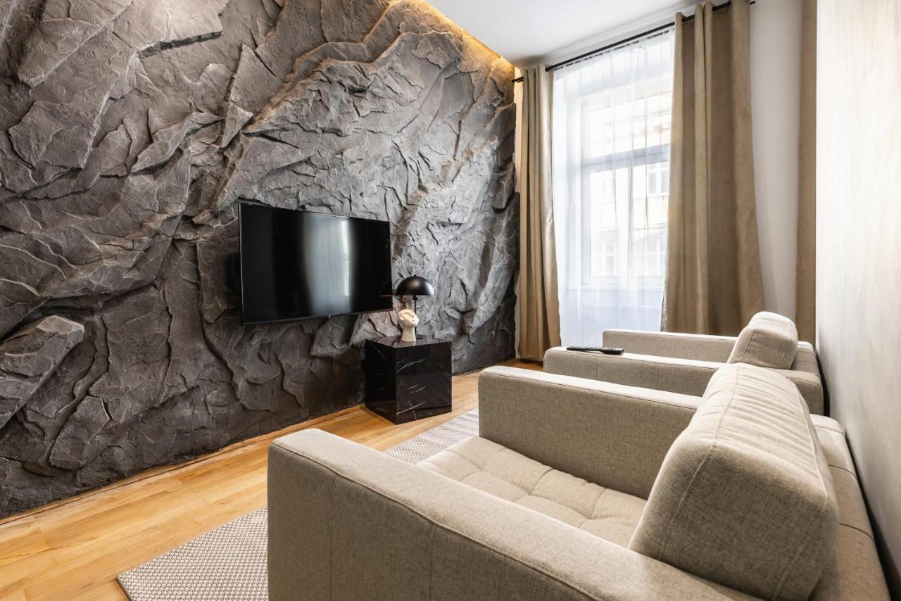 Classy And Elegant Apartments In A Calm Area فيينا المظهر الخارجي الصورة