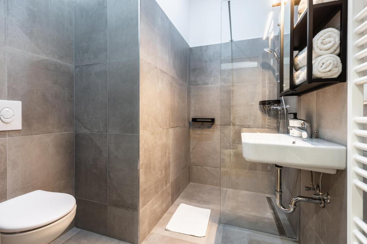 Classy And Elegant Apartments In A Calm Area فيينا المظهر الخارجي الصورة